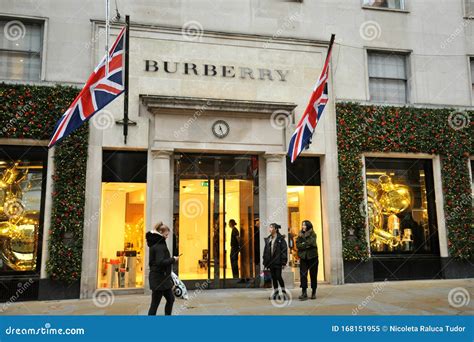 burberry london store|burberry factory shop london outlet.